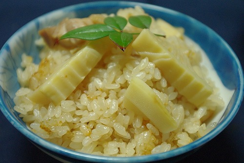 たけのこご飯/